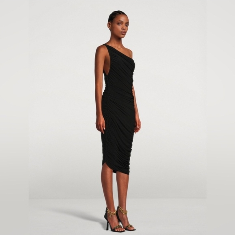 Yansi Fugel | One-Shoulder Dress